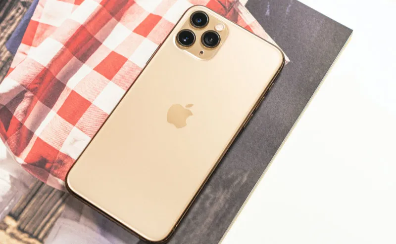 iPhone 11 Pro body shot at the 5.8-inch size