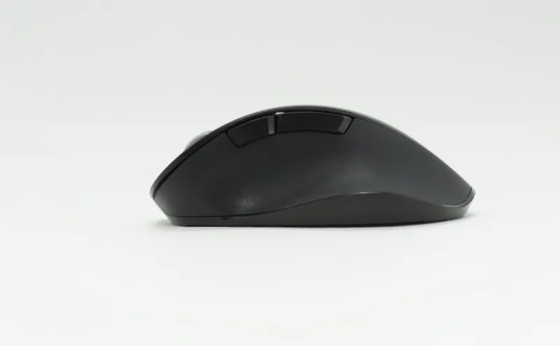 ELECOM M-XGL10BBBK, left side