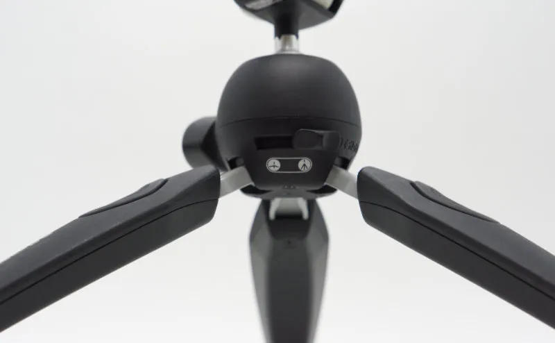 Leg-angle mode switch at the base of the PIXI EVO